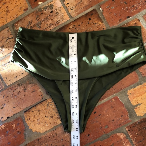 Shein swimsuit bottom - Picture 3 of 5